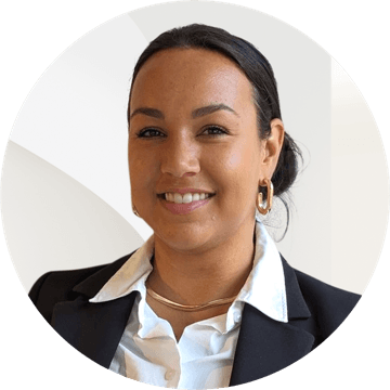 Portrait photo of Tabea Lang