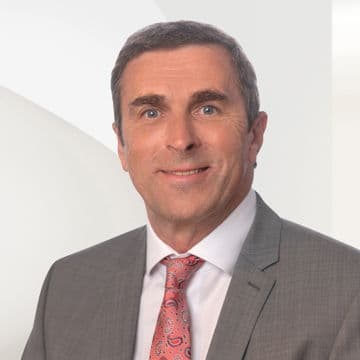 Portrait photo of Günter Mehnert