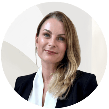Portrait photo of Claudia Schoch