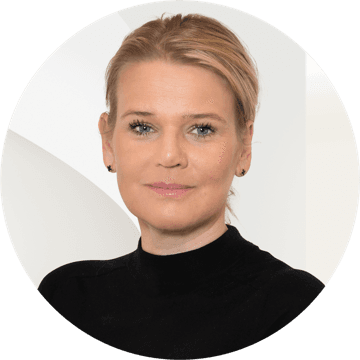 Portrait photo of Marieke Amacker