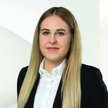 Portrait photo of Jessica Schwille