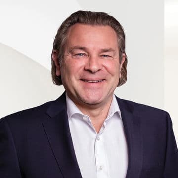 Portrait photo of Markus Hlubek