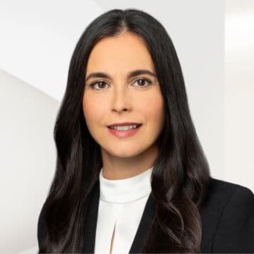 Portrait photo of Yasemin Zimmermann
