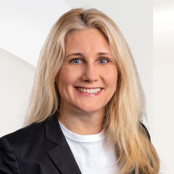 Portrait photo of Nina Domberger