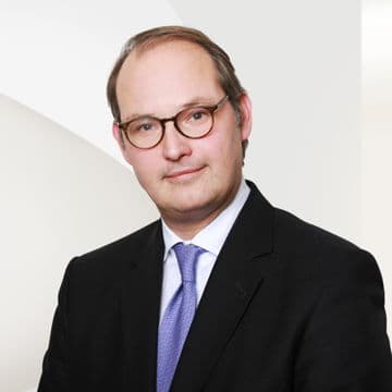 Portrait photo of Christoph Buse