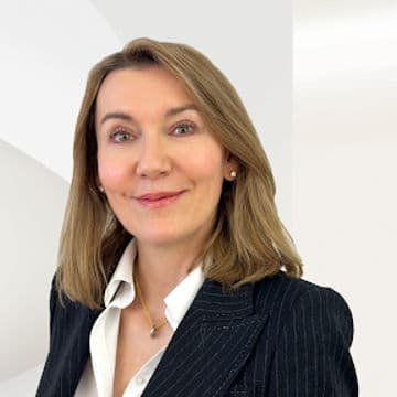 Portrait photo of Patricia Schweiger-Bodner