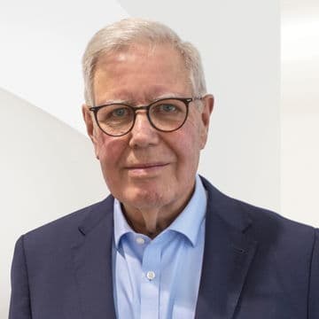 Portrait photo of Moritz zu Knyphausen