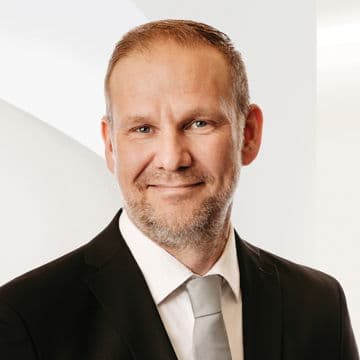 Portrait photo of Alexander Heinsberg