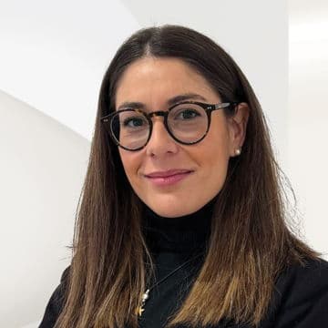 Portrait photo of Laura Sartori