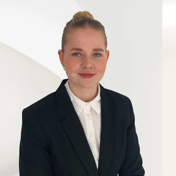 Portrait photo of Sandra Sitz