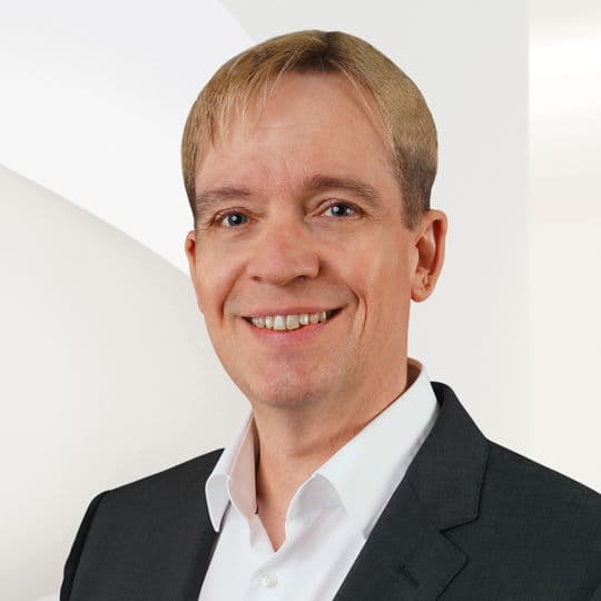 Portrait photo of Carsten Proksch