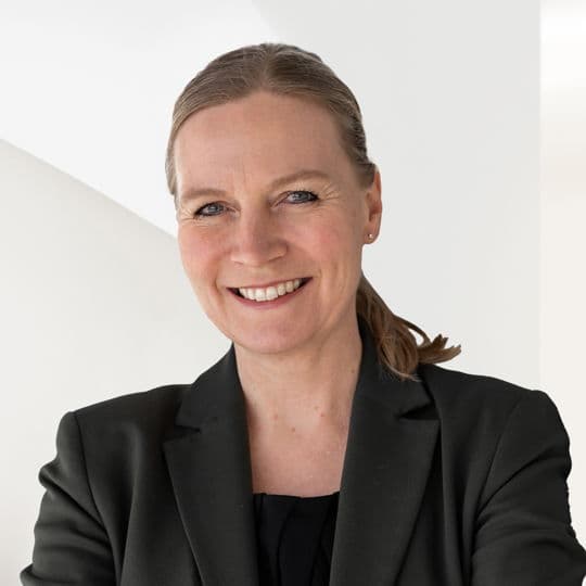 Portrait photo of Anja Farke