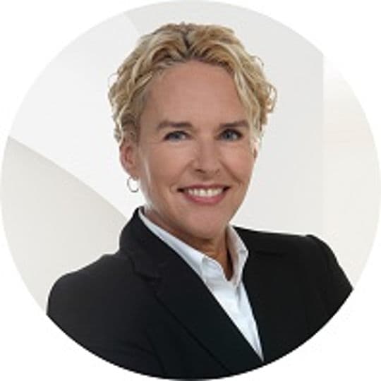 Portrait photo of Monika Lumnitzer