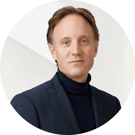 Portrait photo of Clemens Möller