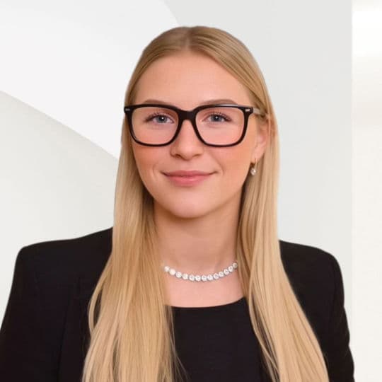 Portrait photo of Jil Marina Weißkopf