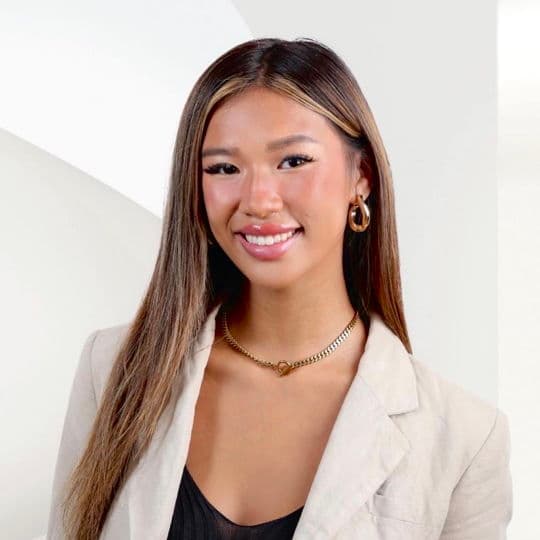 Portrait photo of Michelle Thiebach