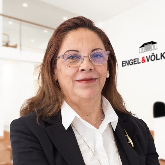 Portrait photo of Guadalupe Ochoa