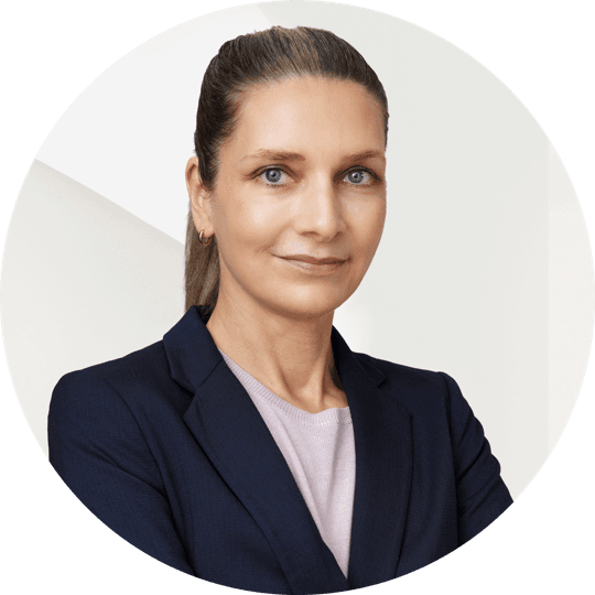 Portrait photo of Alina Berdecio