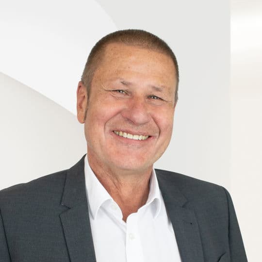 Portrait photo of Carsten Hielscher