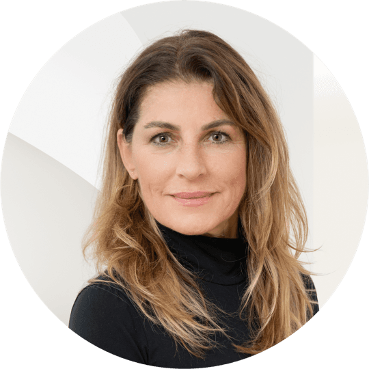 Portrait photo of Sabrina Savarese