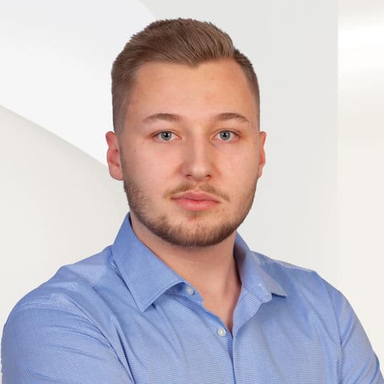 Portrait photo of Nick Hanisch