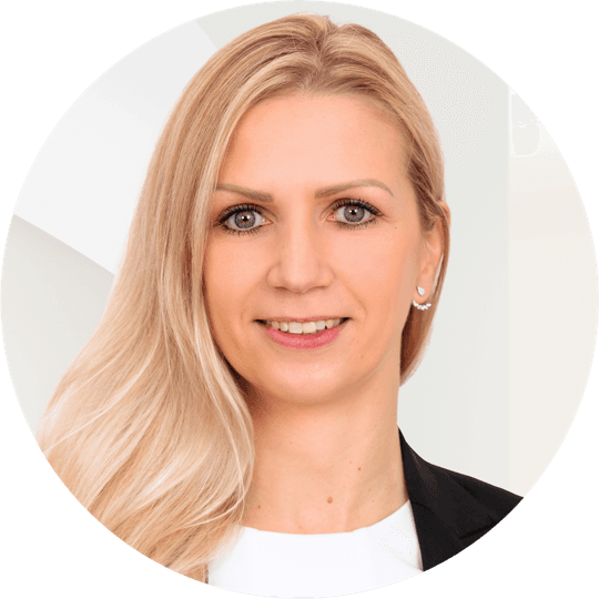 Portrait photo of Irina Rosenthal