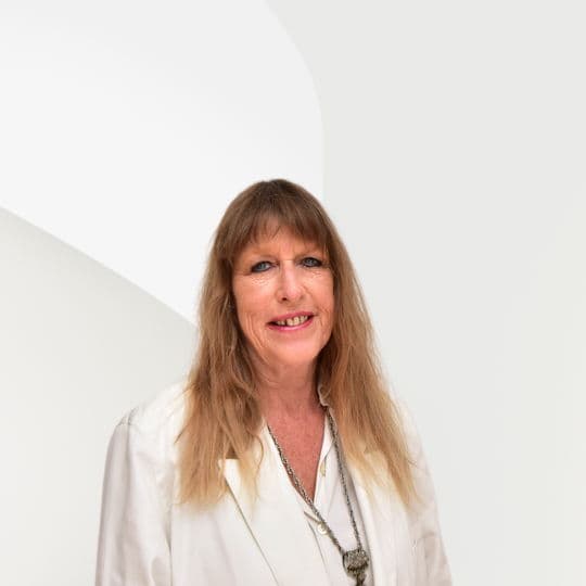 Portrait photo of Karen Rowe