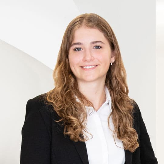 Portrait photo of Angelina Mathias