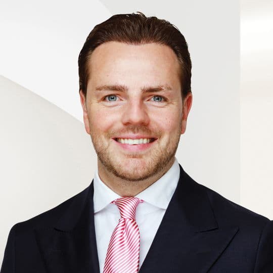 Portrait photo of Julian Pötzinger