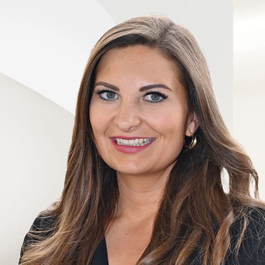 Portrait photo of Irina Ibele