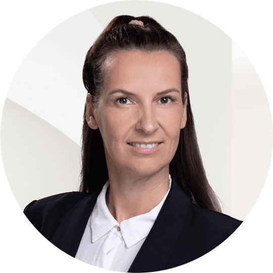 Portrait photo of Stefanie Gerth