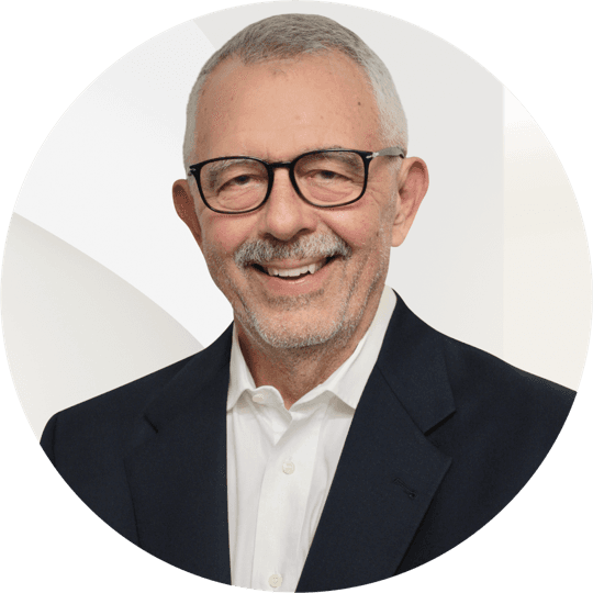 Portrait photo of Nikolaos Apergis