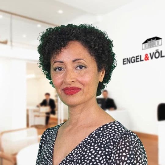 Portrait photo of Estelle Smidt