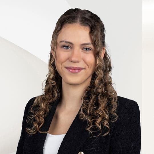 Portrait photo of Sherin Seleger