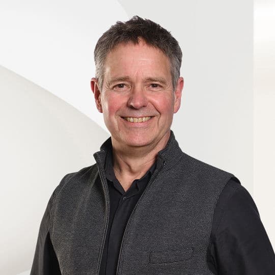 Portrait photo of Jürgen Sauter