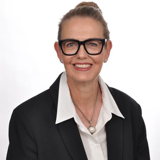 Portrait photo of Ina Illie