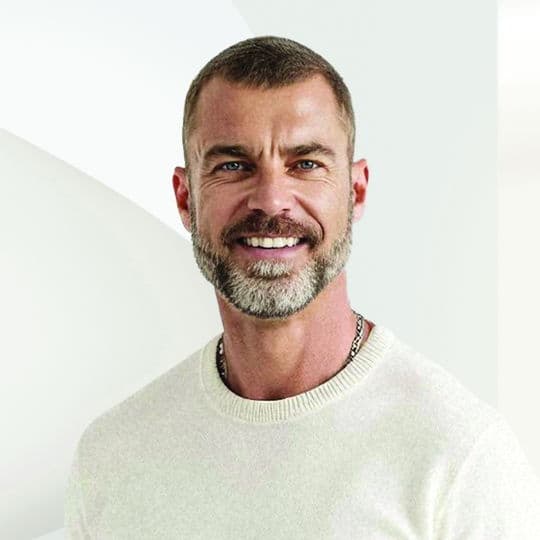 Portrait photo of Christian Knobling