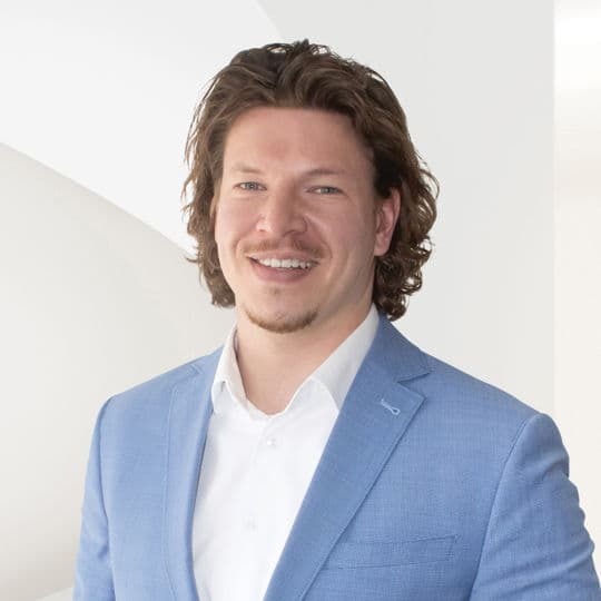 Portrait photo of Tony Kollerer