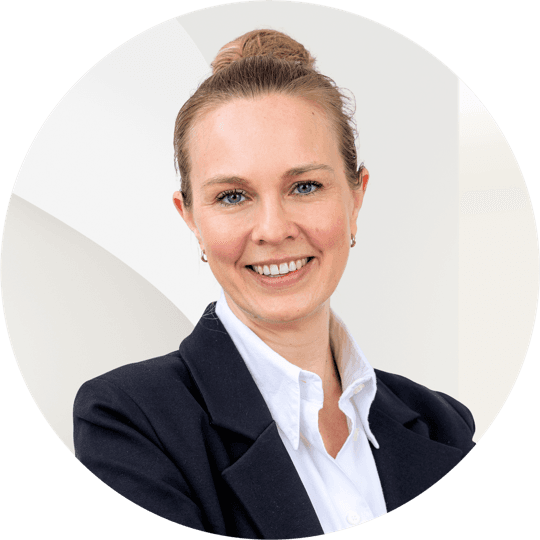 Portrait photo of Andrea Besse