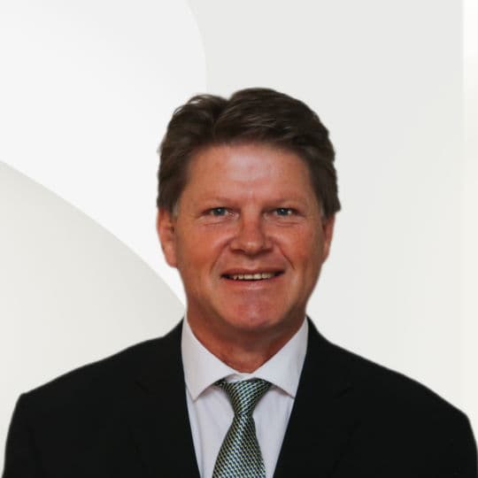 Portrait photo of Eradus Va