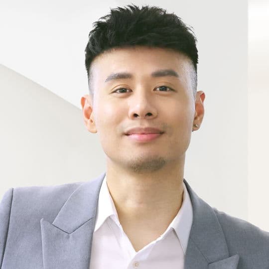 Portrait photo of Viet Anh Nguyen