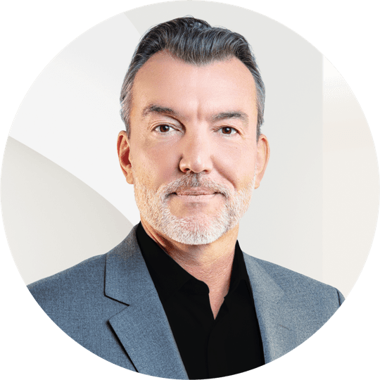 Portrait photo of Michael Sieger