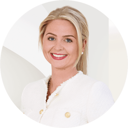 Portrait photo of Sophia Knop