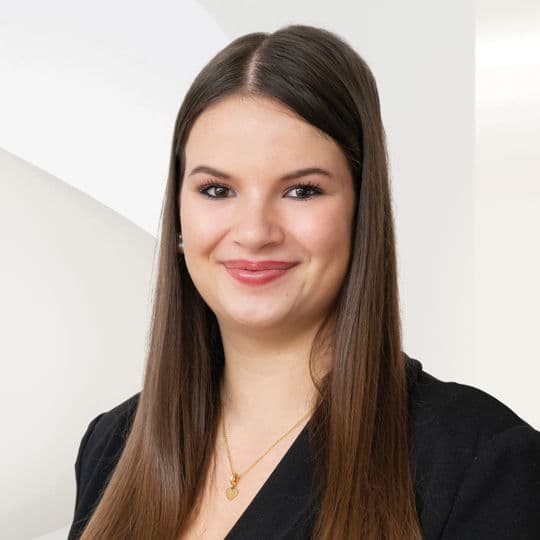 Portrait photo of Sophie Lindenthal