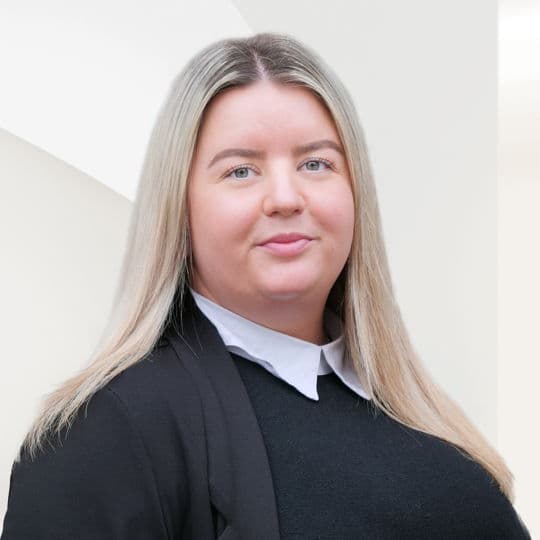 Portrait photo of Maria Richter