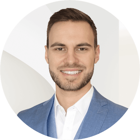 Portrait photo of Lukas Biernath