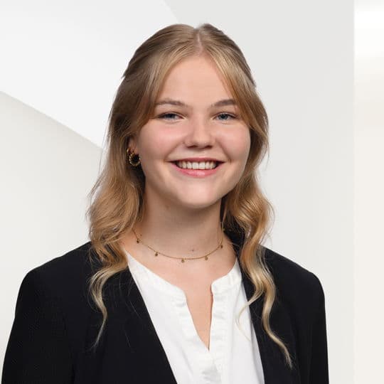 Portrait photo of Leonie Bäuerle