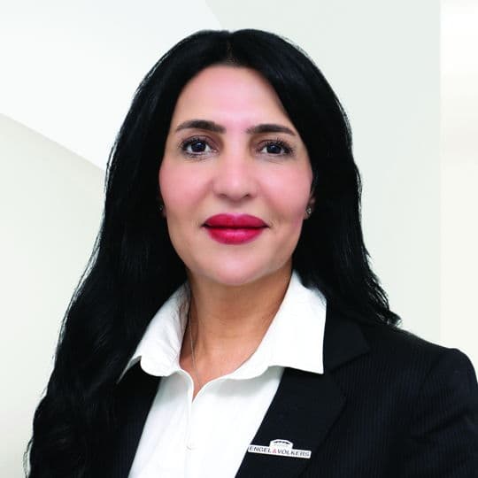 Porträtfoto von Nadia Lamris