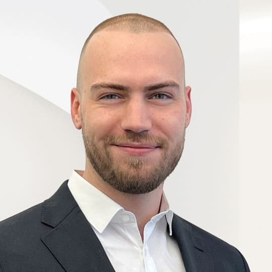 Portrait photo of Julian Hartwig