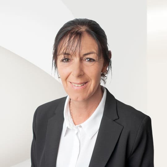 Portrait photo of Susanne Schürger